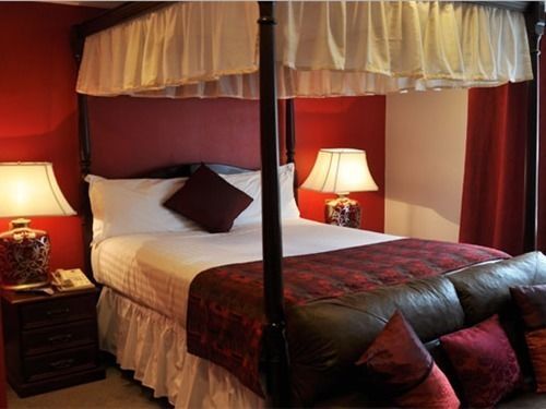 The George Hotel Pangbourne